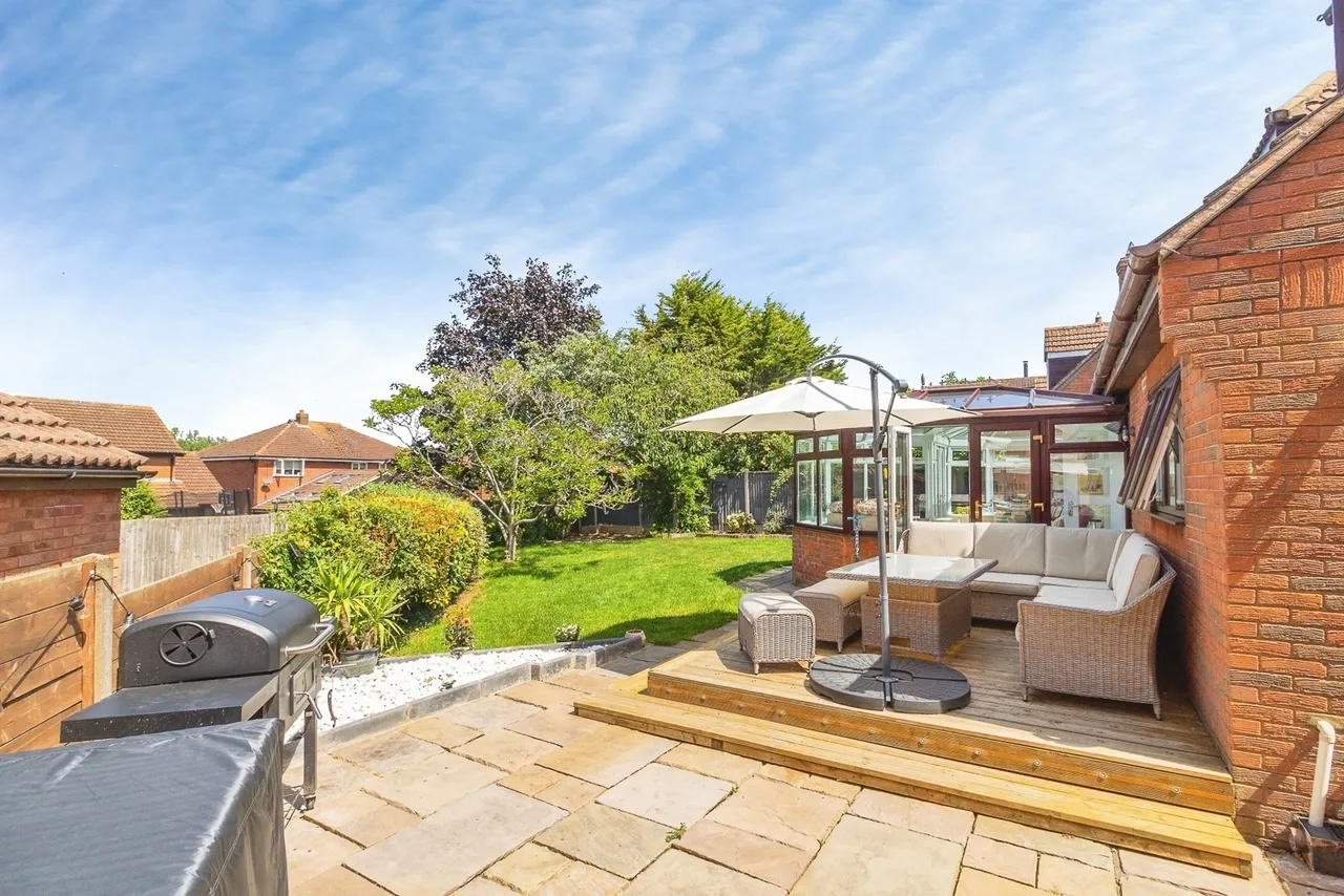 Belvoir Avenue, Emerson Valley, MK4, photo 2