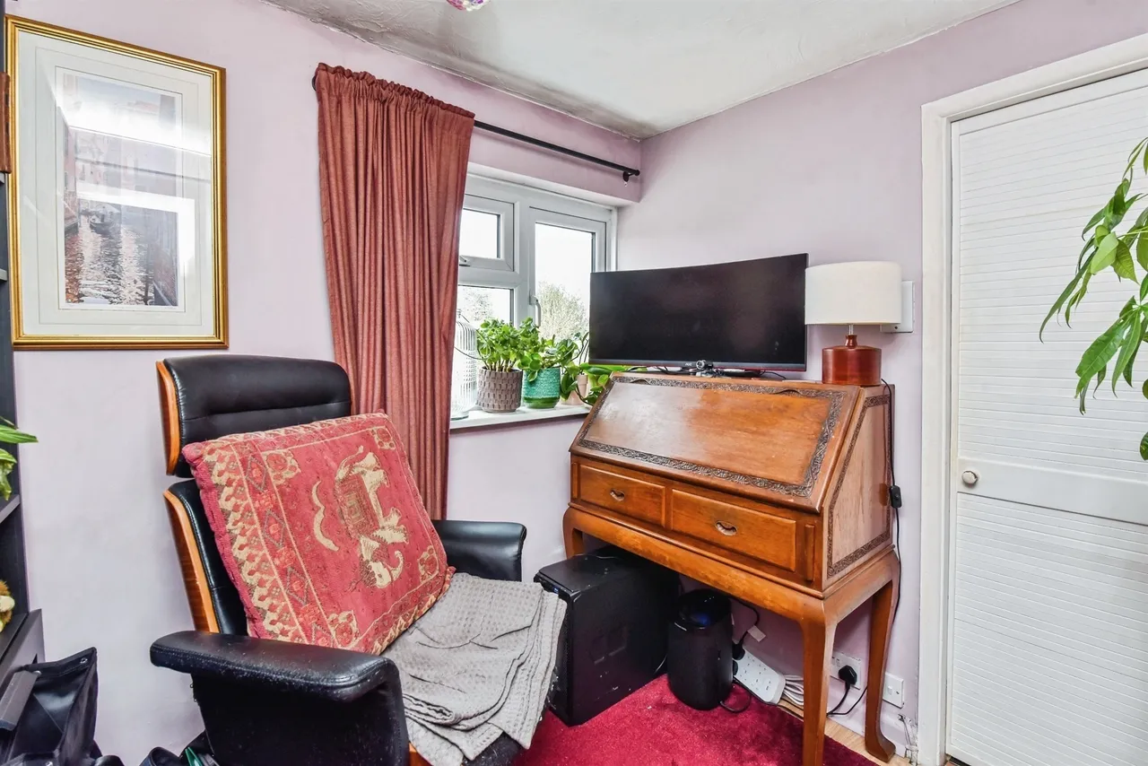 Warminster Road, Westbury, photo 10