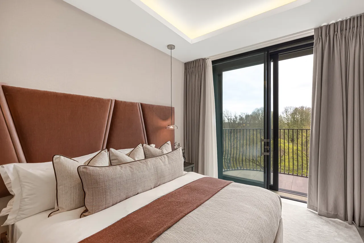 Bayswater Road, Hyde Park, W2, photo 15