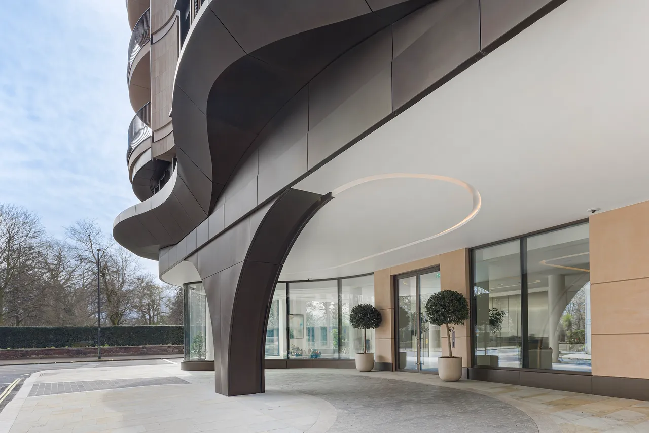 Bayswater Road, Hyde Park, W2, photo 22