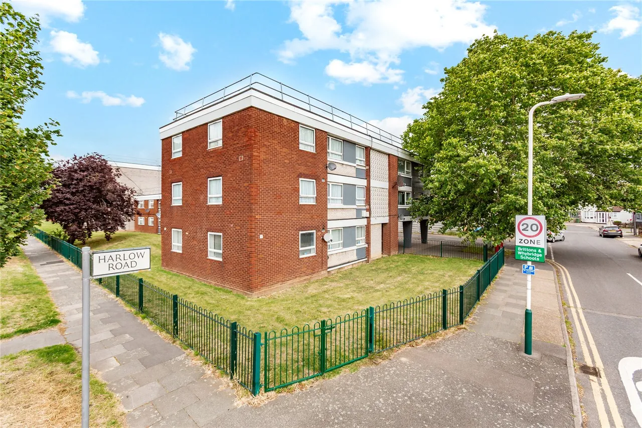 Canfield Road, Rainham, RM13, photo 12