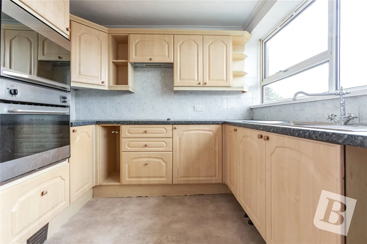 Canfield Road, Rainham, RM13, photo 9