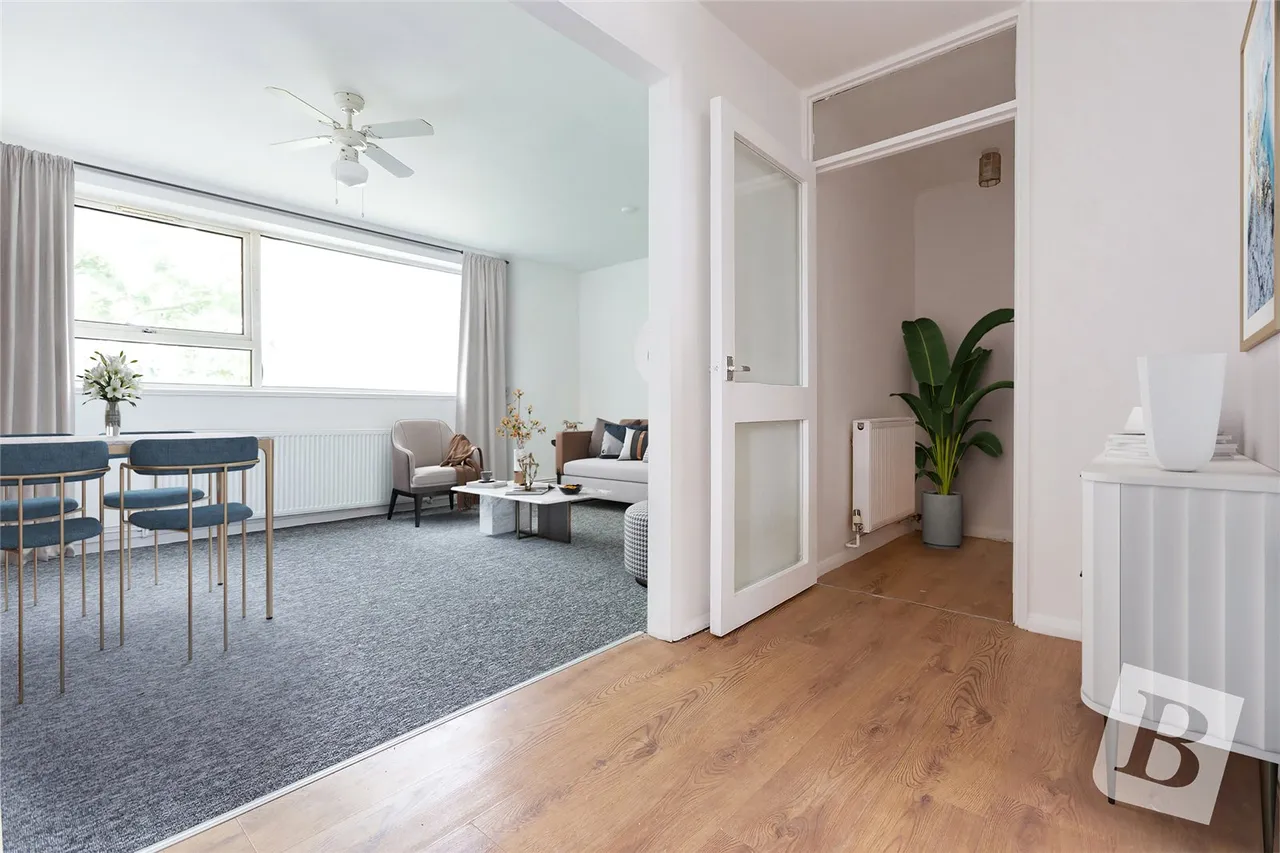 Canfield Road, Rainham, RM13, photo 2