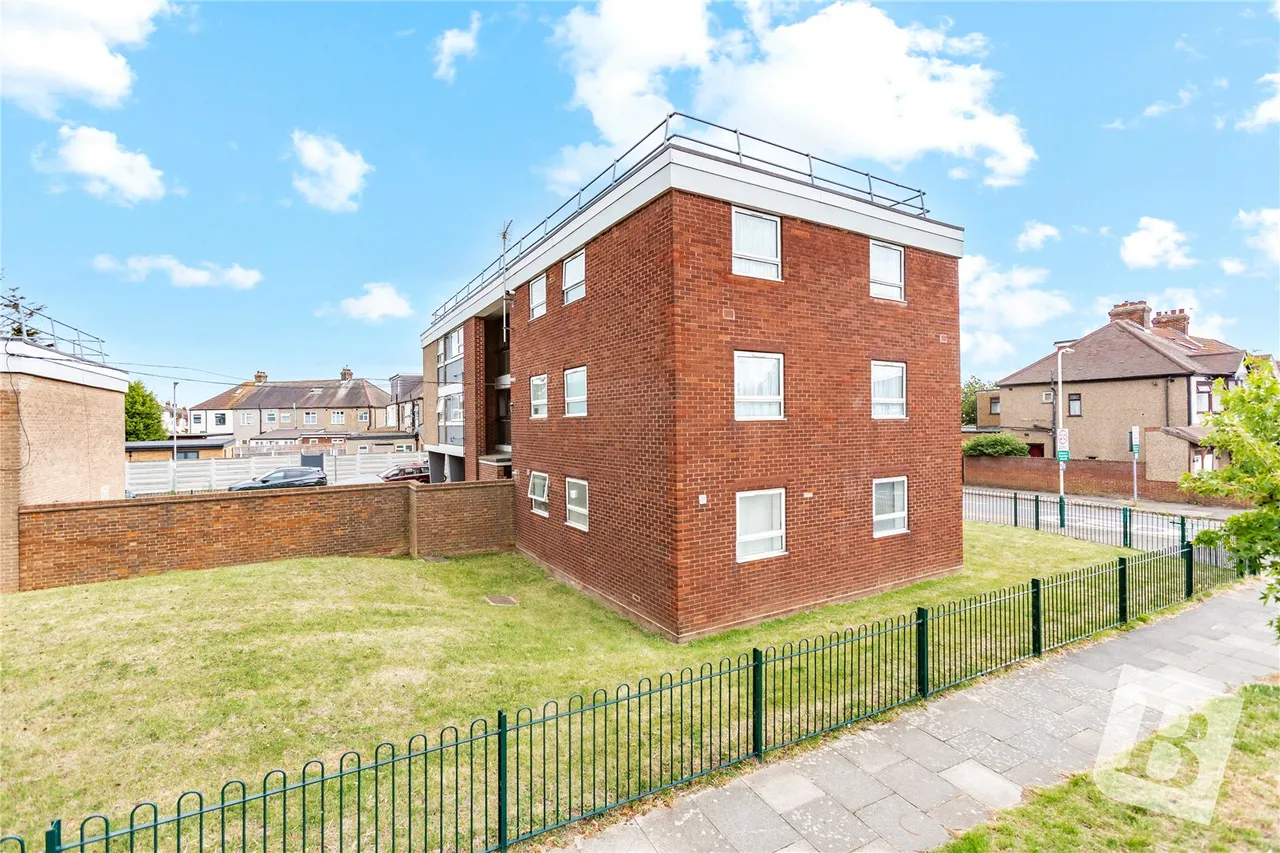 Canfield Road, Rainham, RM13, photo 6