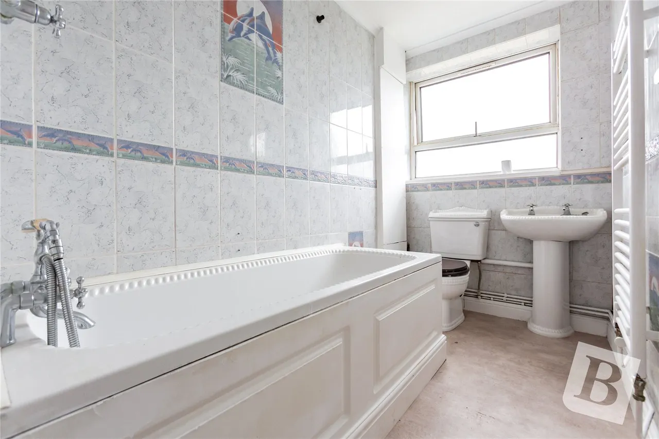 Canfield Road, Rainham, RM13, photo 8