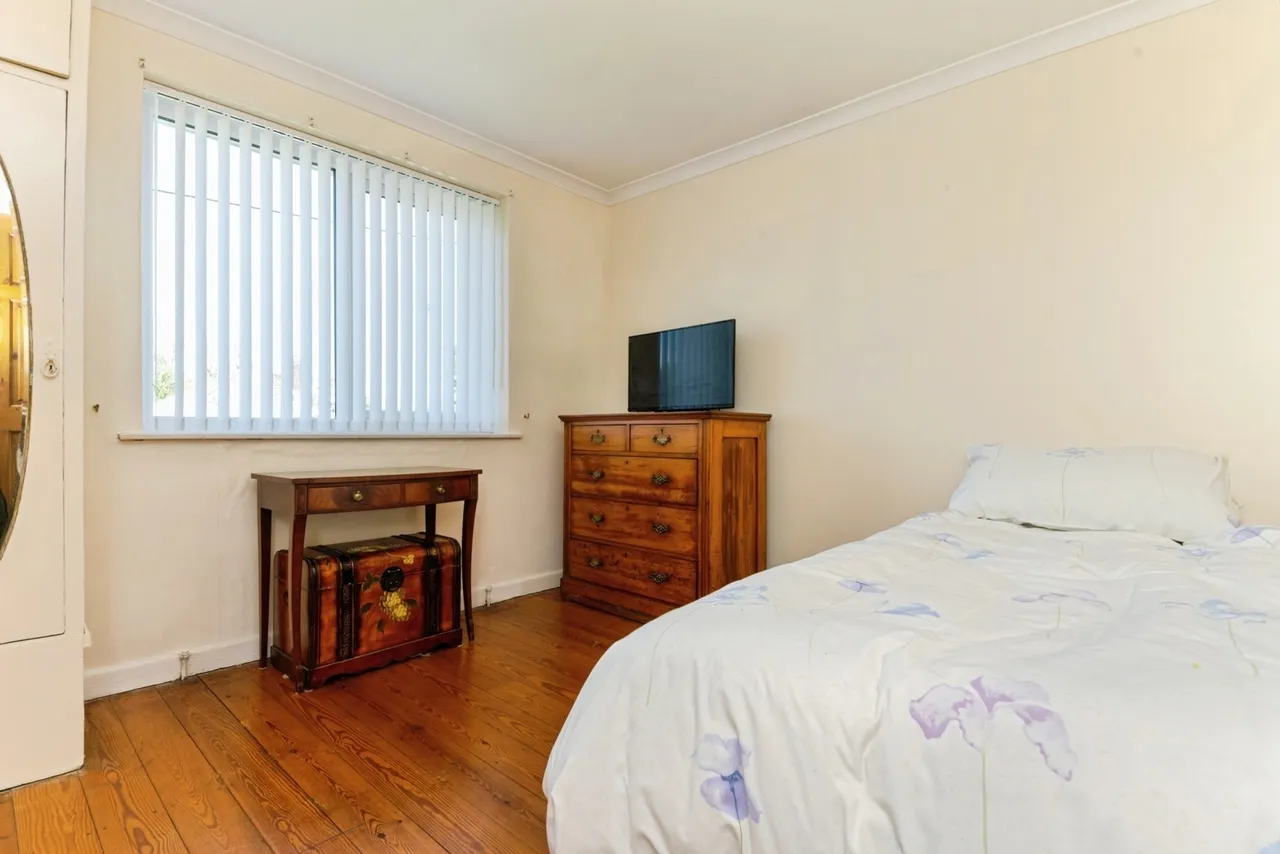 Walton Road, Kirby-le-Soken, Frinton-on-Sea, Essex, CO13, photo 12