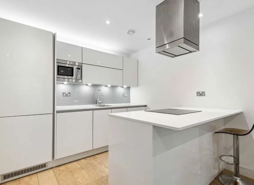 Commercial Street, Aldgate, E1, photo 4