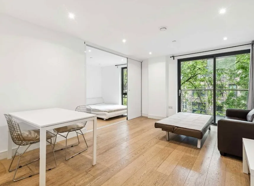 Commercial Street, Aldgate, E1, photo 2