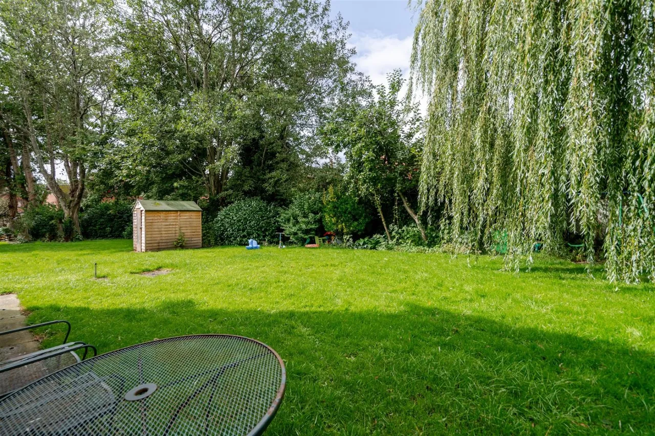 Eccles Road, Swinton, M27, photo 12