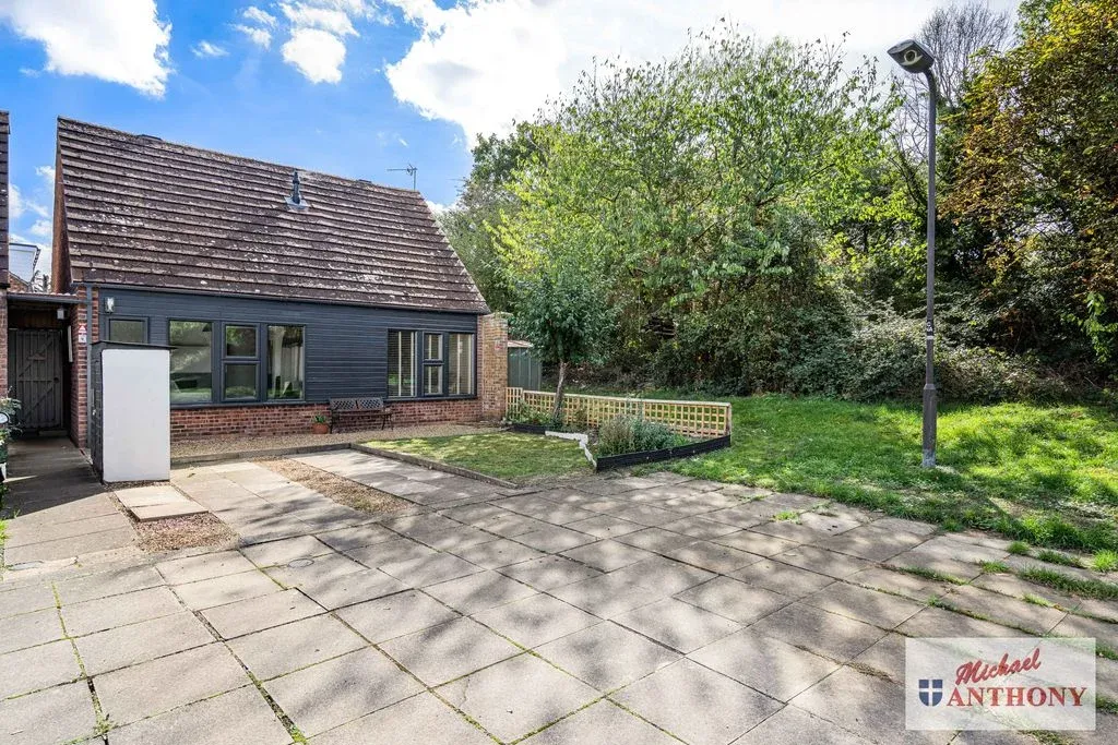 Butlers Grove, Great Linford, MK14, photo 12