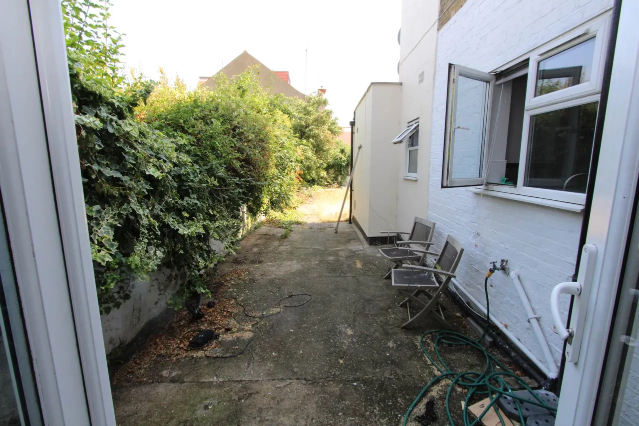 Plas Newydd, Southend On Sea, SS1 3AG, photo 8