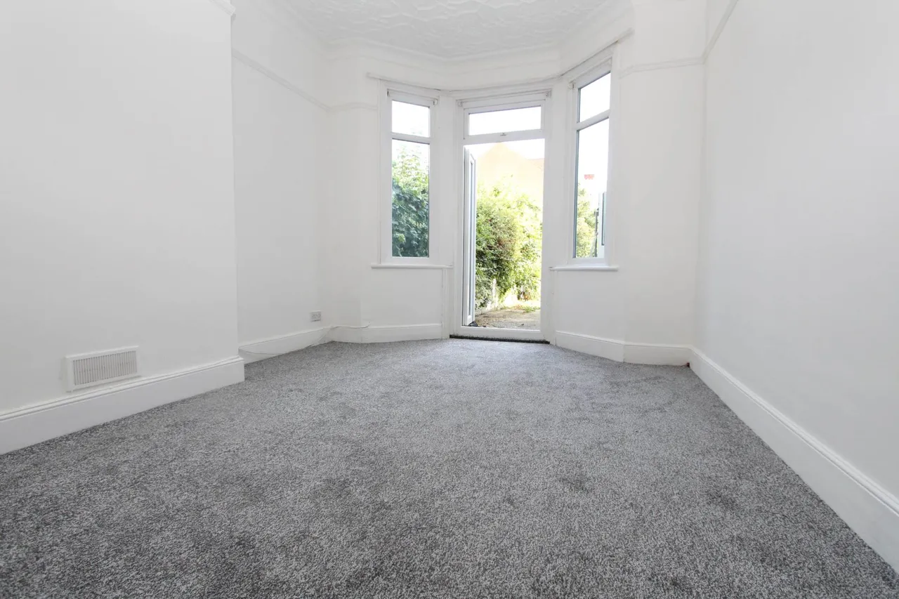 Plas Newydd, Southend On Sea, SS1 3AG, photo 3