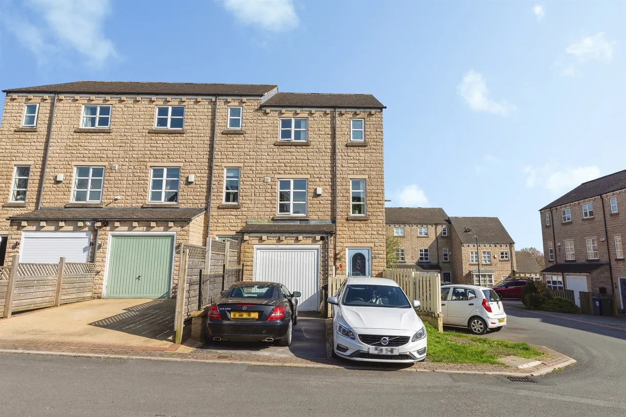 4 bed house for sale — Corn Mill Fold, Bradford