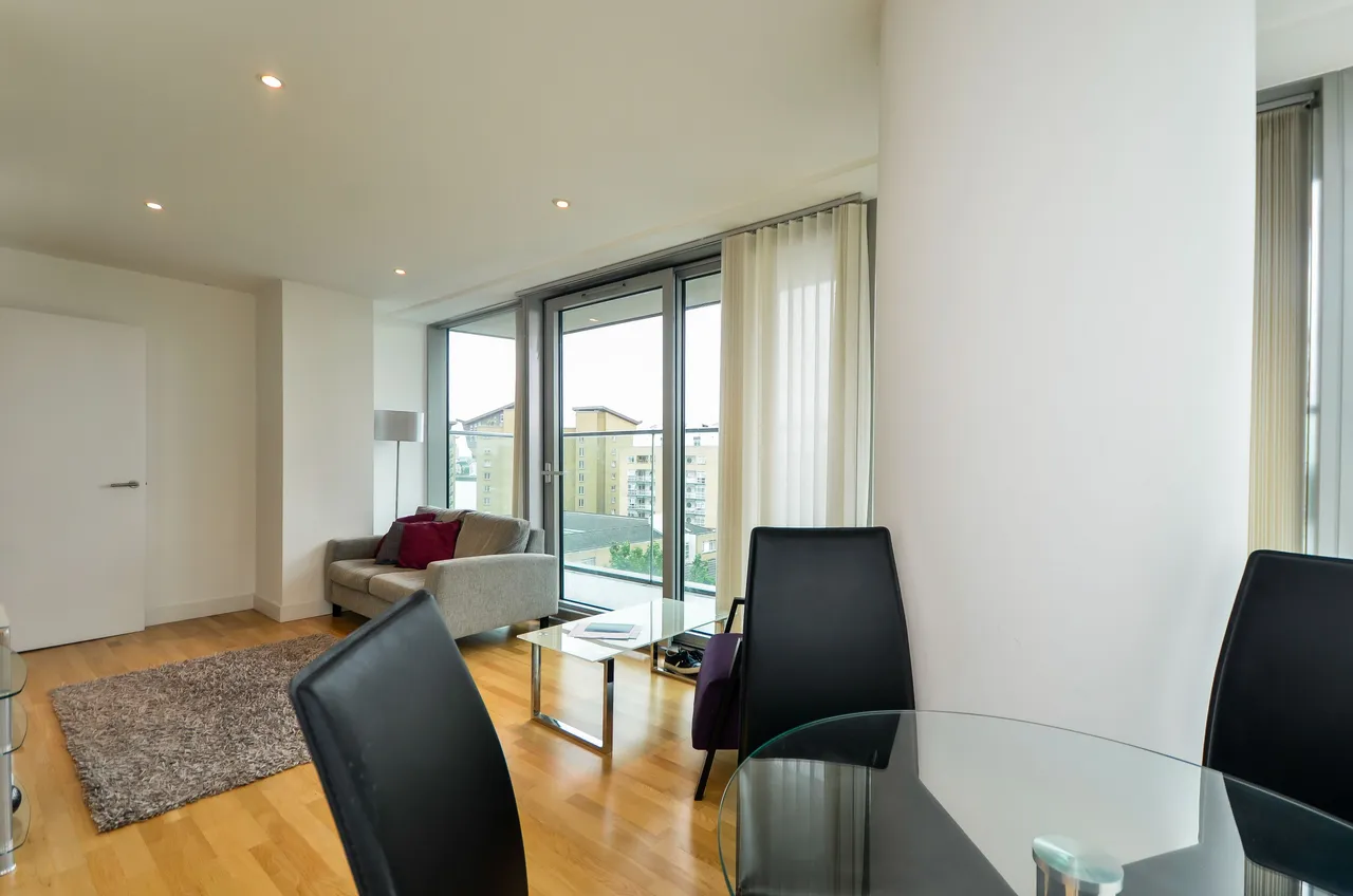 Flat 601, Landmark West Tower, 22 Marsh Wall, London, photo 5