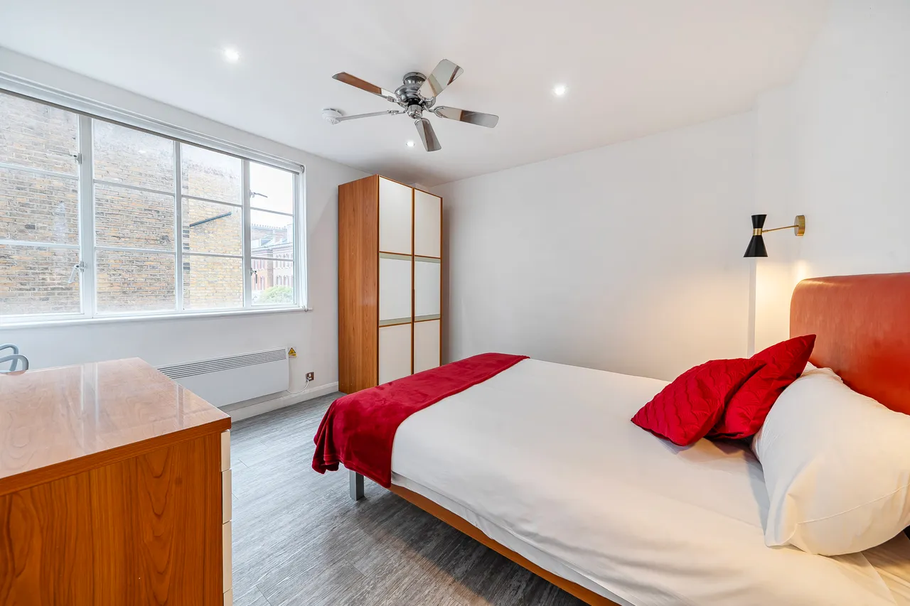 Flat 209, 2 Roland Gardens, London, photo 11