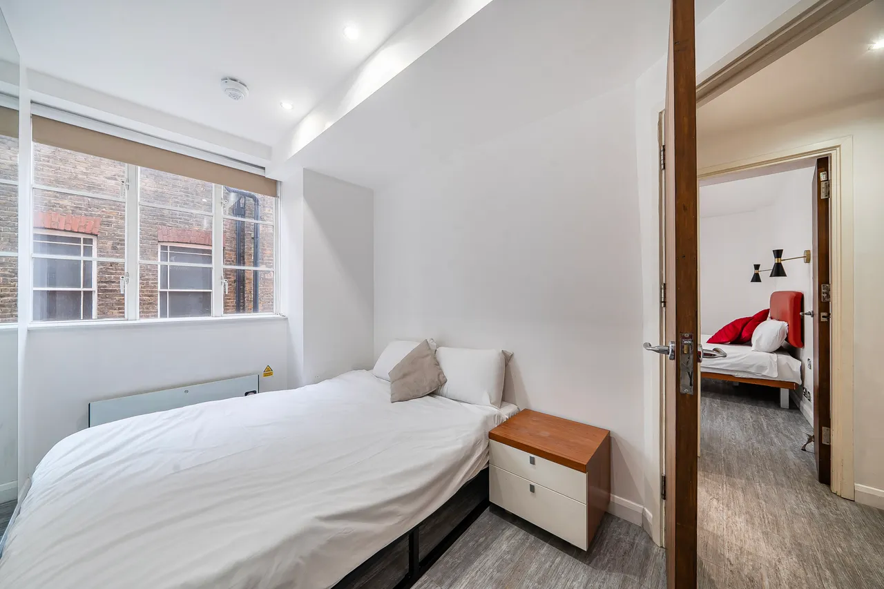 Flat 209, 2 Roland Gardens, London, photo 5