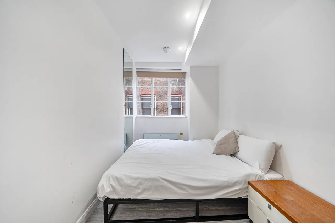 Flat 209, 2 Roland Gardens, London, photo 9