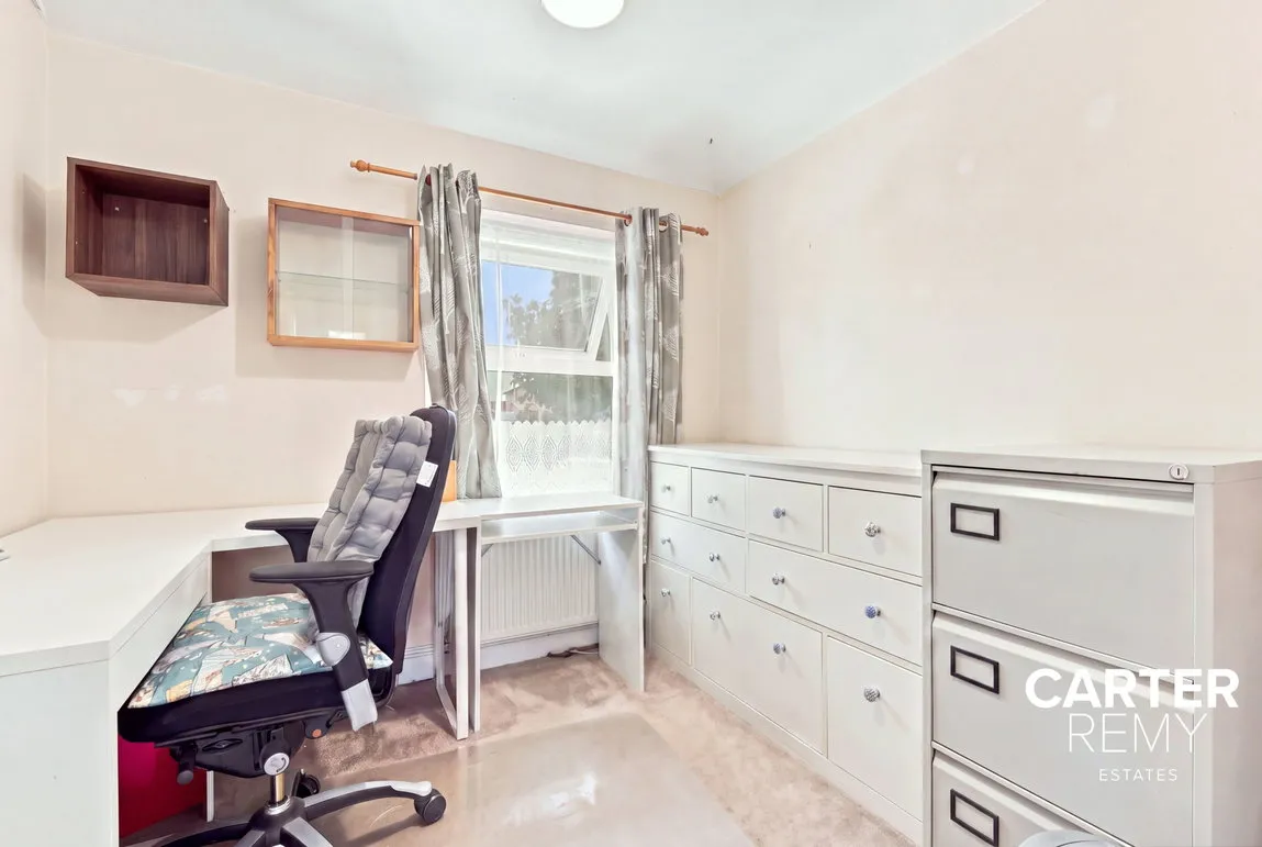Southgate Road, Purfleet, RM19 1TJ, photo 10