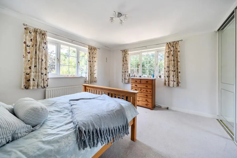 Regents Place, Sandhurst, GU47, photo 13