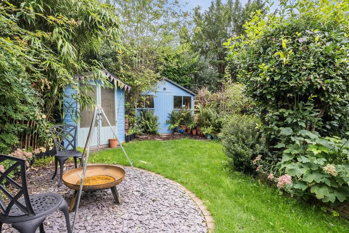 D'Abernon Drive, Cobham, KT11, photo 14