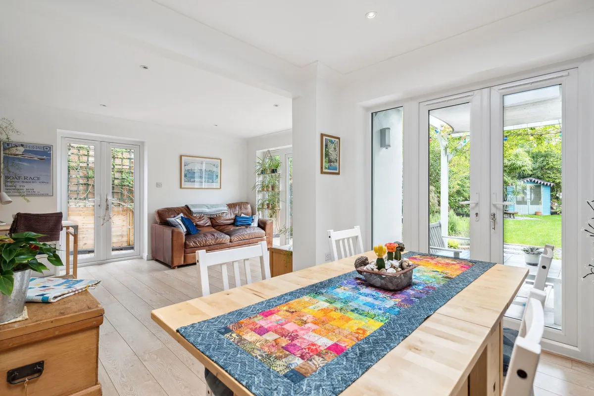 D'Abernon Drive, Cobham, KT11, photo 9