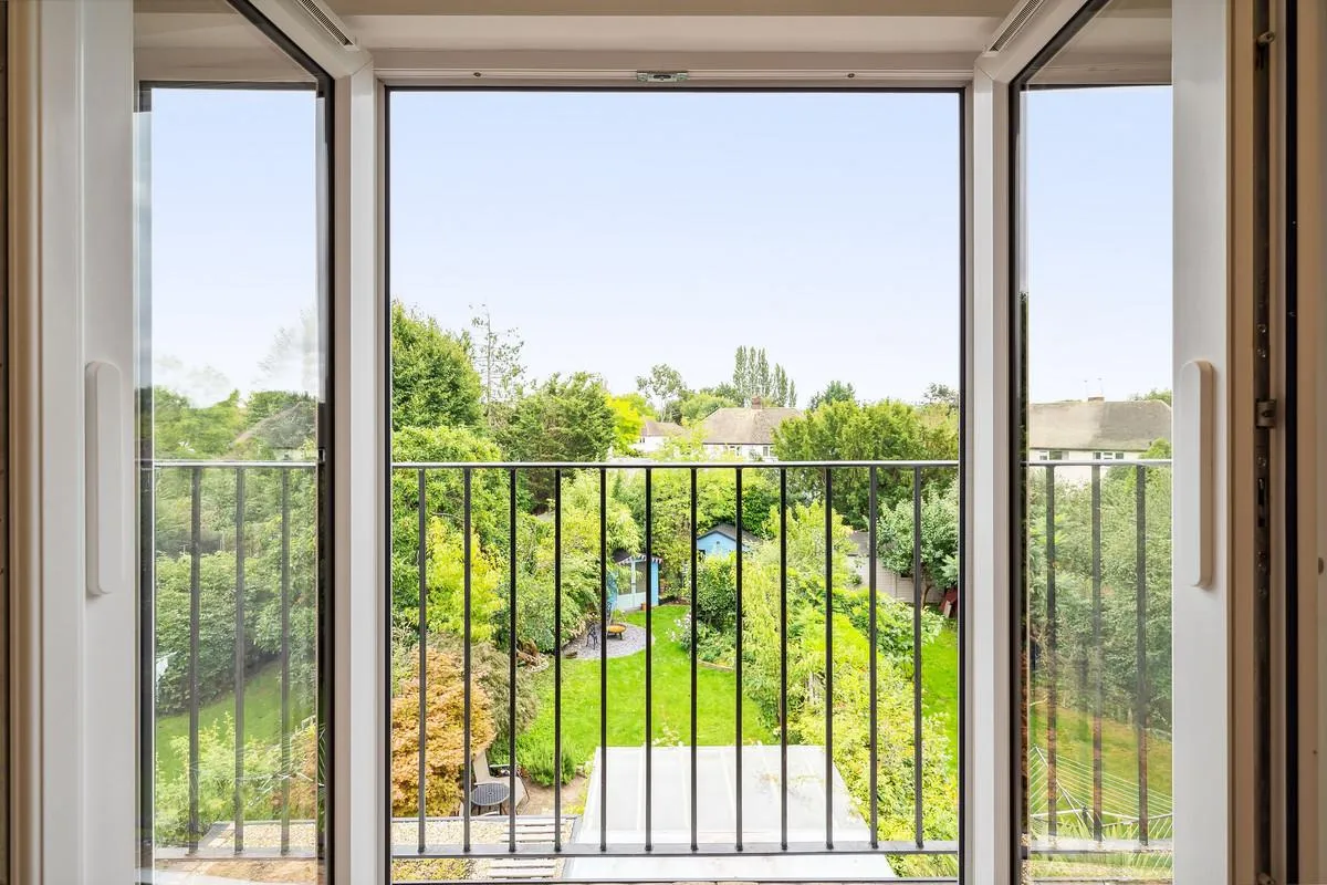 D'Abernon Drive, Cobham, KT11, photo 20