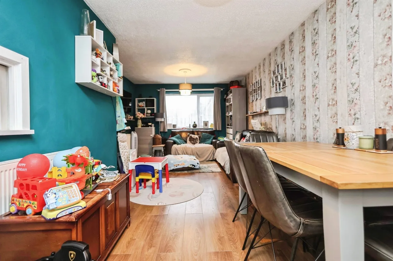 Holly Bush Walk, Cradley Heath, B64, photo 11