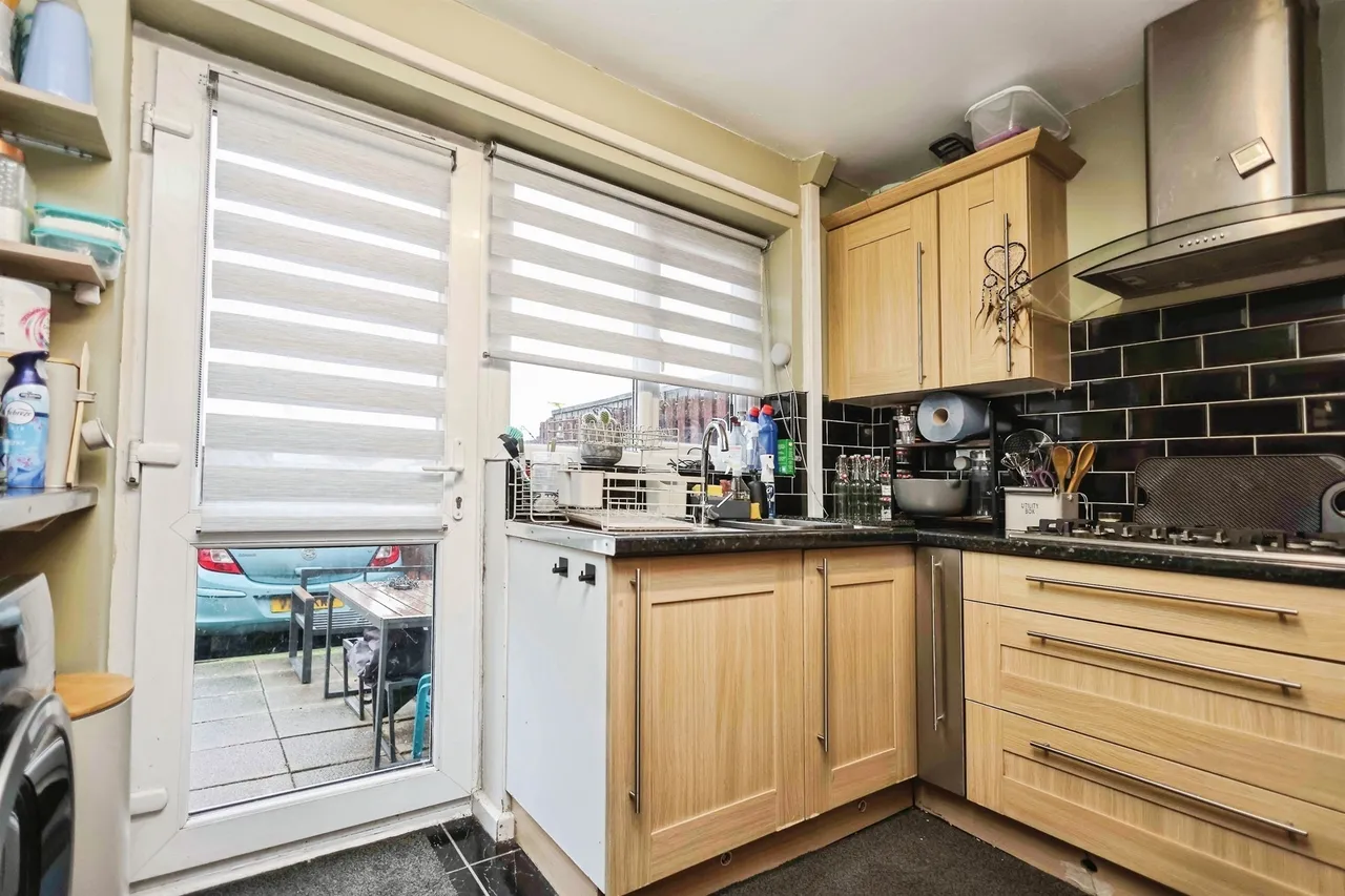 Holly Bush Walk, Cradley Heath, B64, photo 12