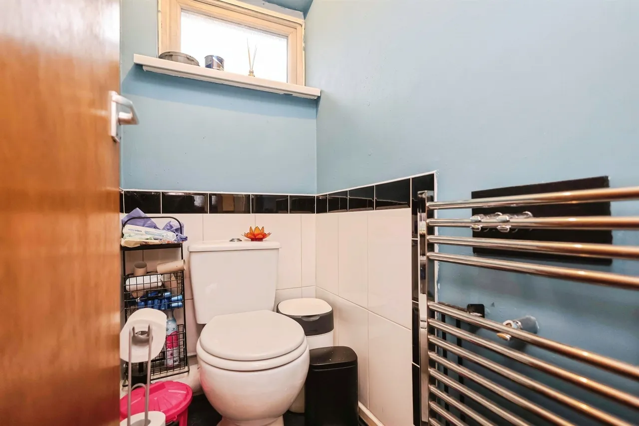 Holly Bush Walk, Cradley Heath, B64, photo 16