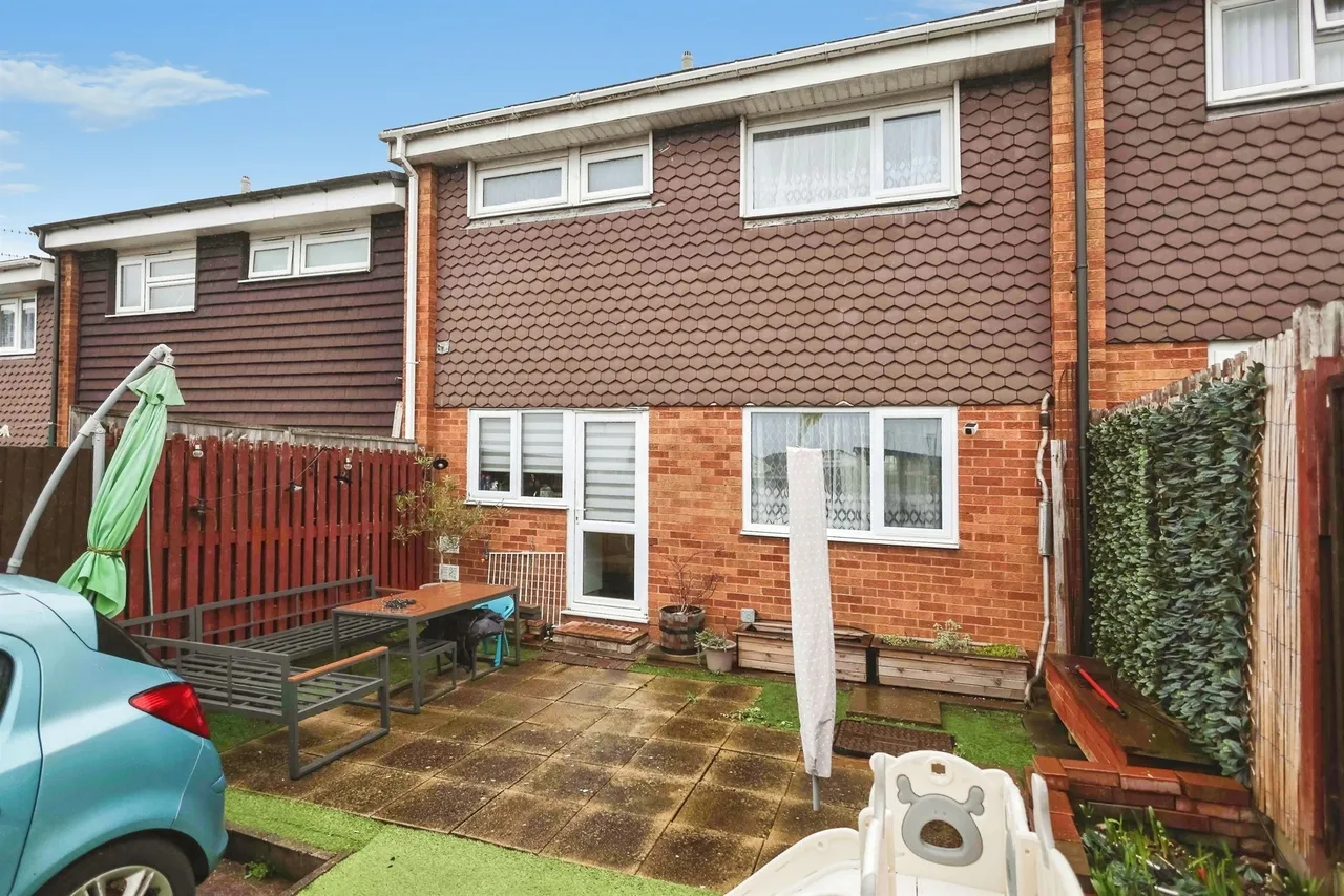 Holly Bush Walk, Cradley Heath, B64, photo 17