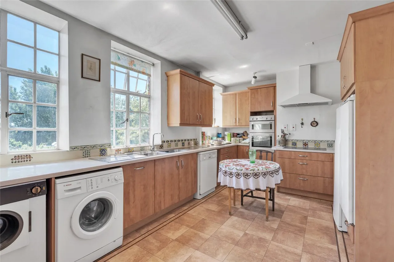 Garden Court, Garden Road, St John's Wood, London, NW8, photo 12