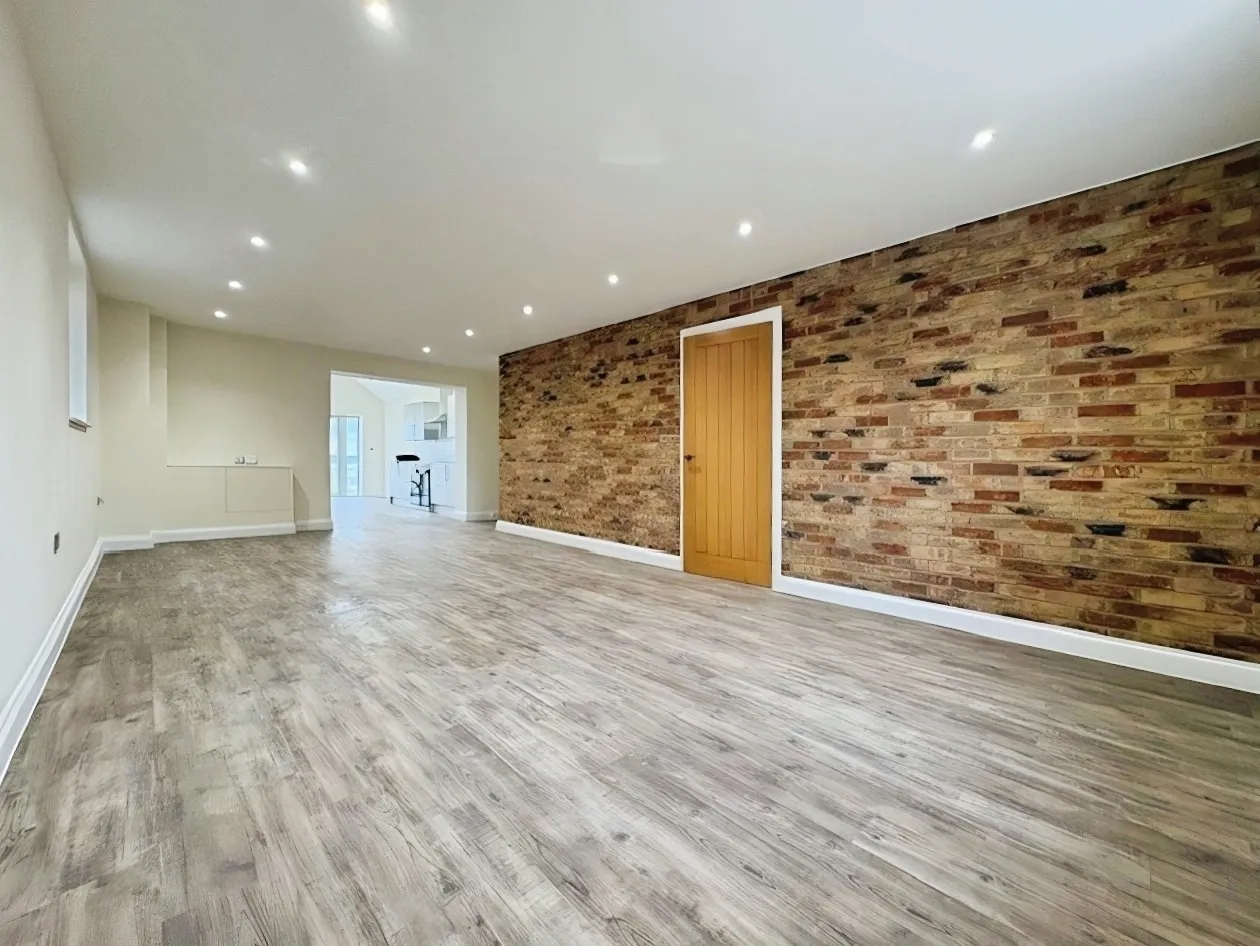 Bridge Road, Huntingdon, PE28, photo 4