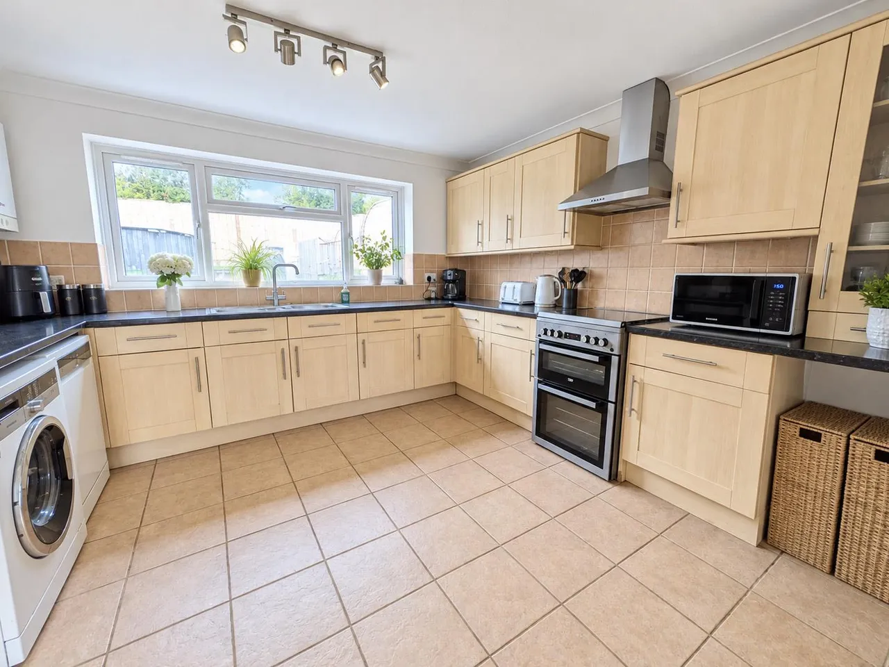Manor End, Uckfield, TN22 1DN, photo 6
