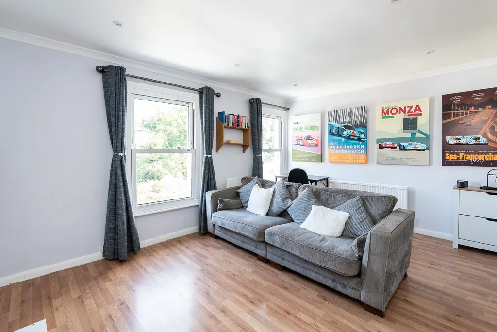 1 bed flat for sale, Hampstead Road, Dorking, RH4