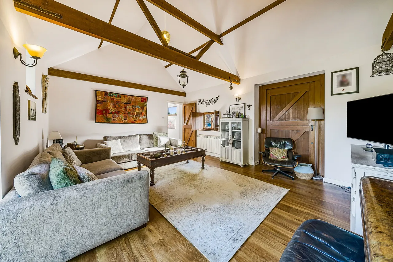 Lucks Lane, Paddock Wood, TN12, photo 23