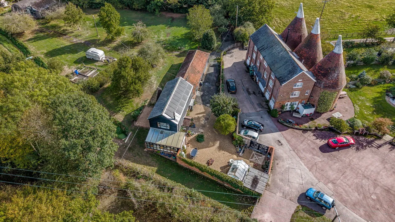 Lucks Lane, Paddock Wood, TN12, photo 2