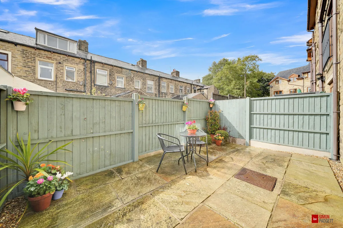 Standroyd Road, Colne, BB8, photo 25