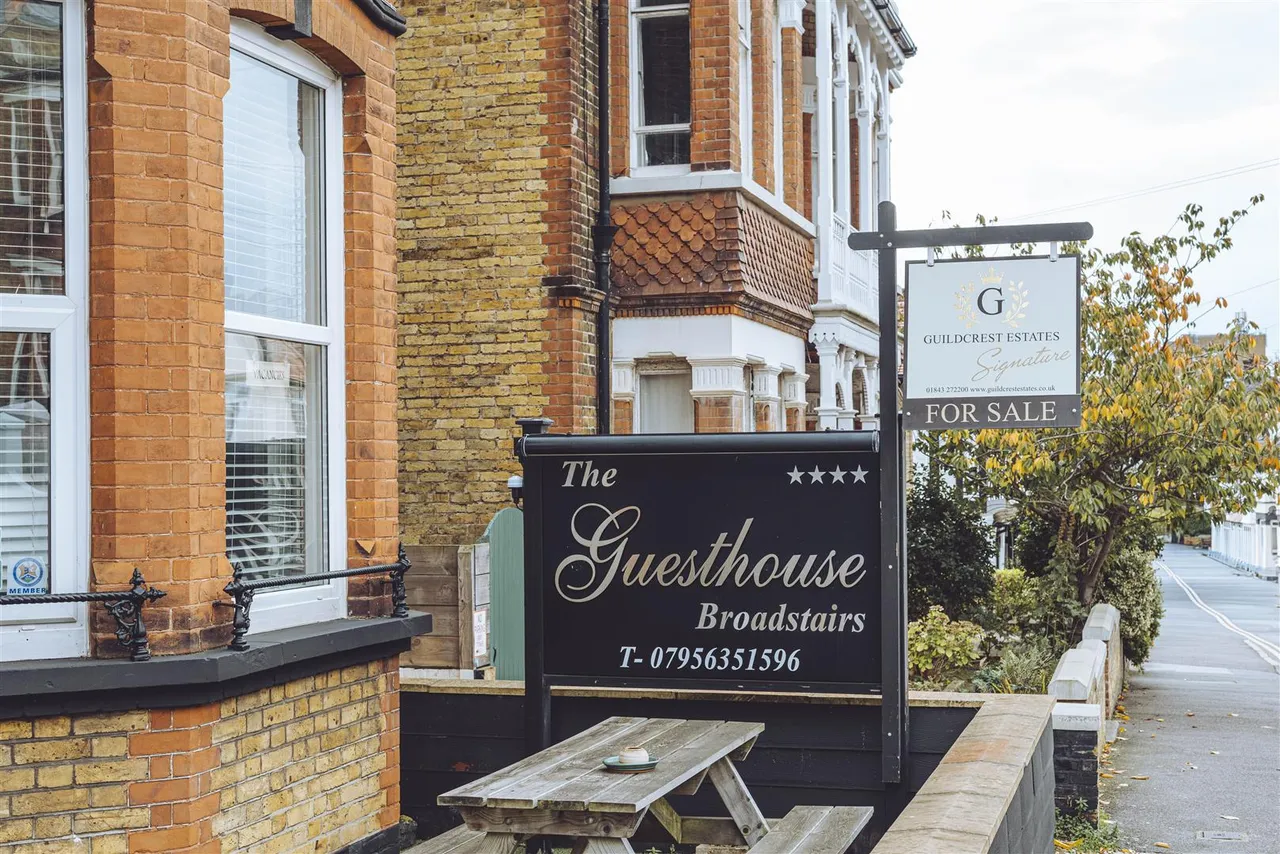 Queens Road, Broadstairs, Kent, CT10 1NU, photo 50