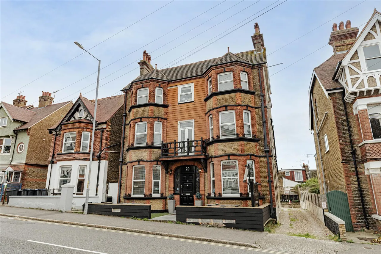 Queens Road, Broadstairs, Kent, CT10 1NU, photo 49