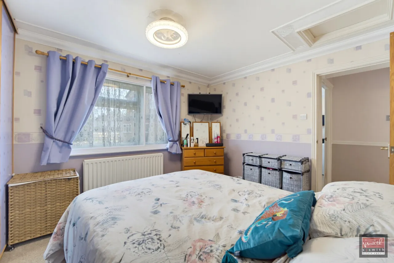 Hithermoor Road, Staines-upon-Thames, TW19, photo 12