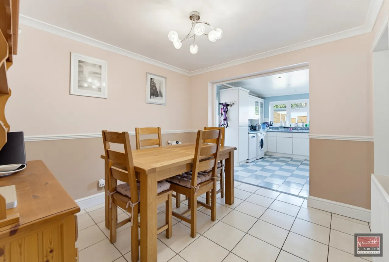 Hithermoor Road, Staines-upon-Thames, TW19, photo 4