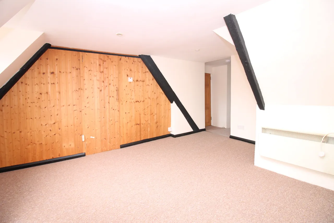 Central Chichester, PO19, photo 10