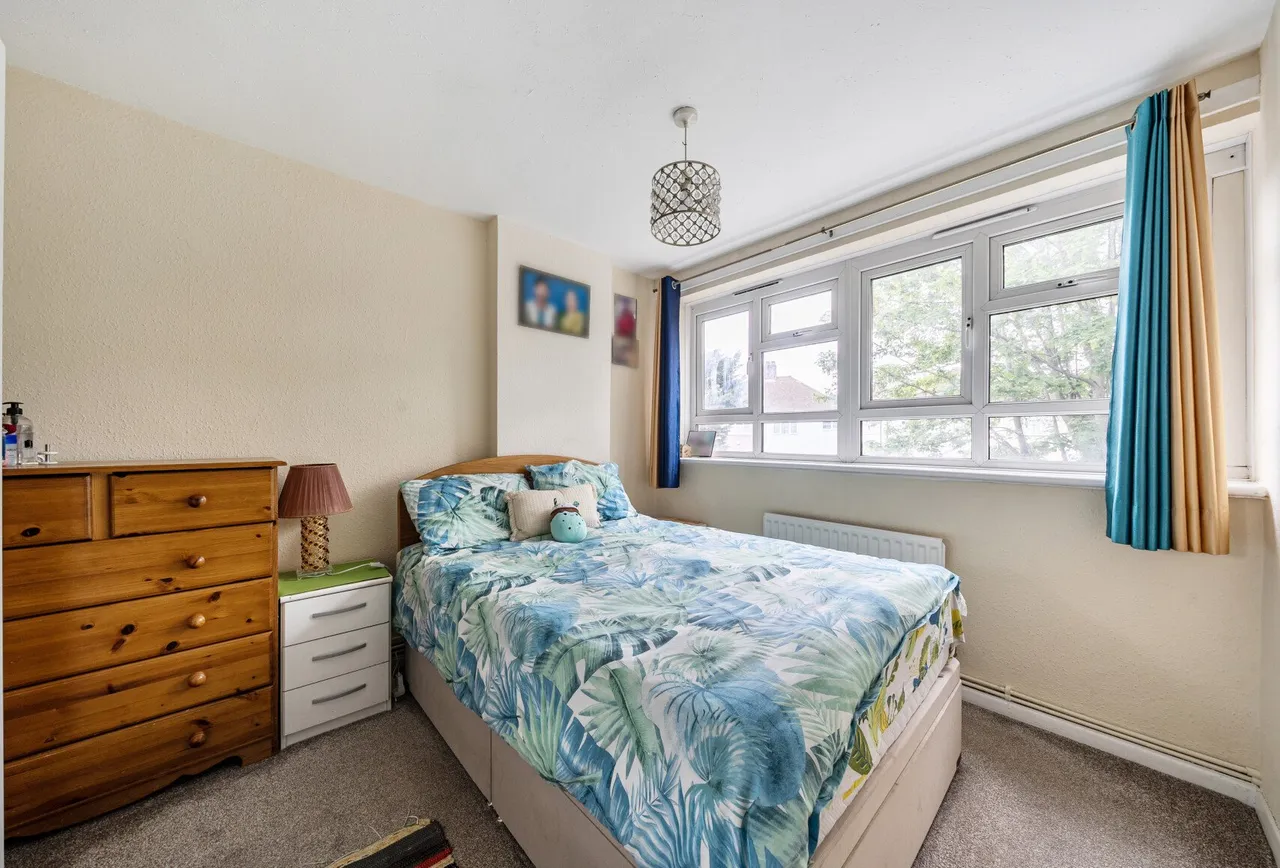 London Road, Mitcham, CR4 4BH, photo 9