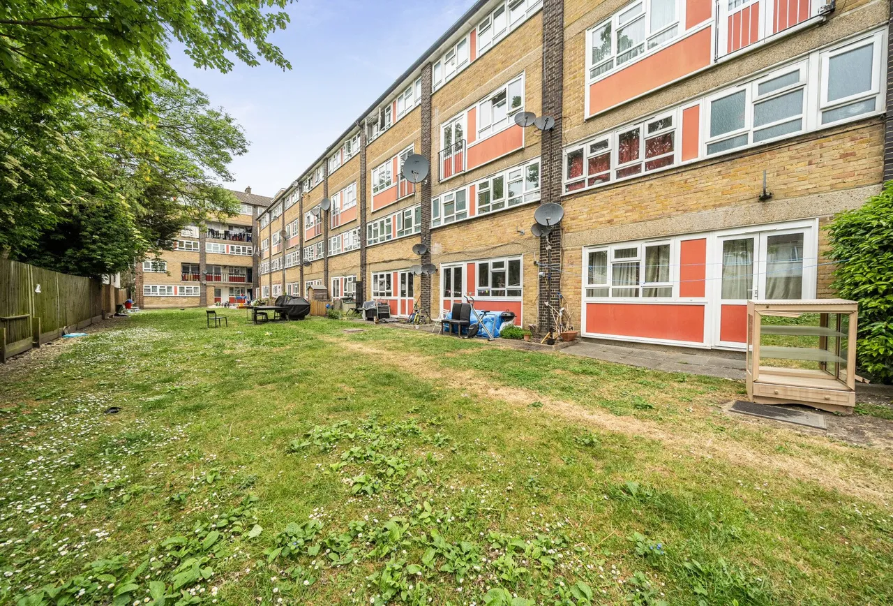 London Road, Mitcham, CR4 4BH, photo 12