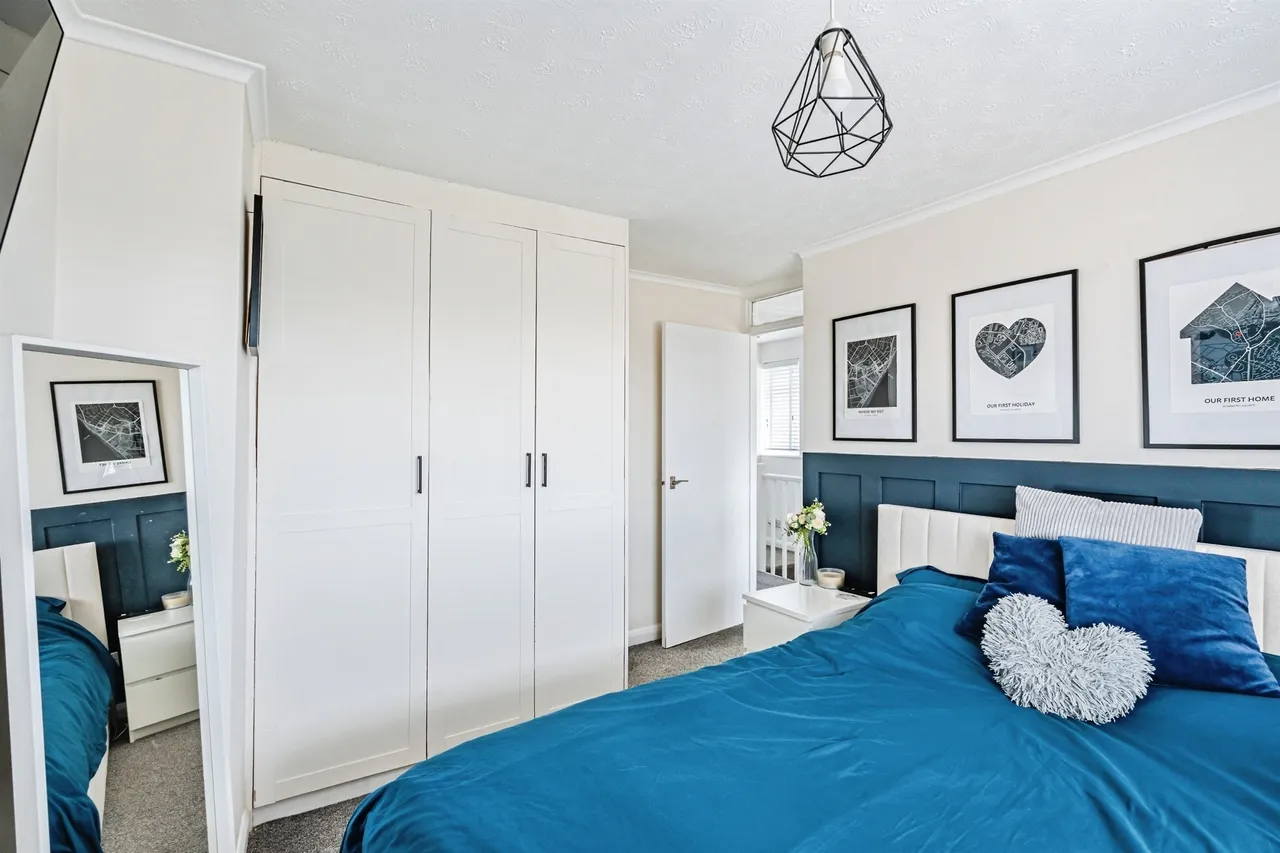 Gainsborough Crescent, Eastbourne, BN23, photo 12