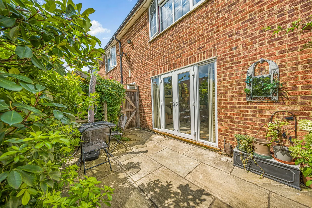 Molesey Road, Hersham, KT12, photo 7