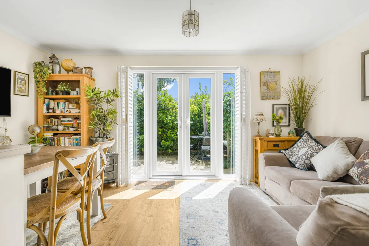 Molesey Road, Hersham, KT12, photo 6
