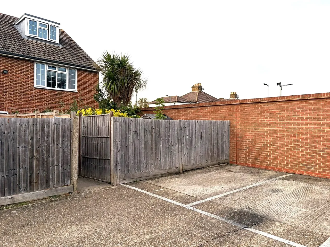 Molesey Road, Hersham, KT12, photo 13