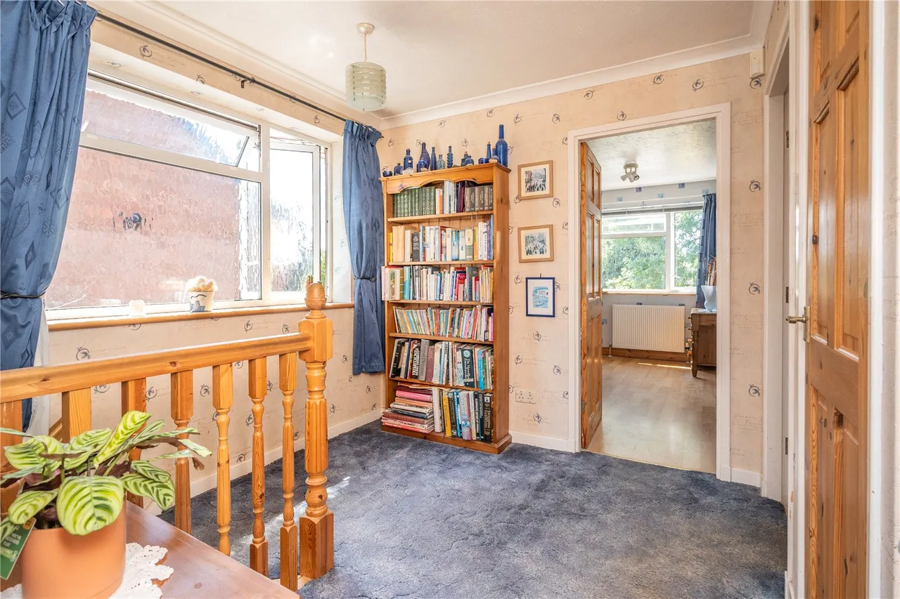 Wildmoor Lane, Catshill, Bromsgrove, Worcestershire, B61 0PA, photo 16