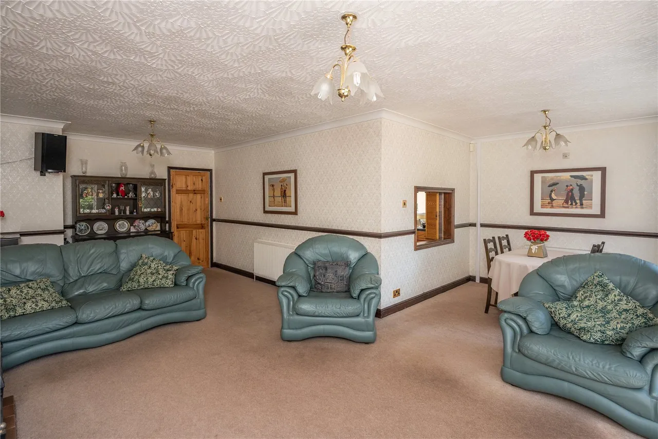 Wildmoor Lane, Catshill, Bromsgrove, Worcestershire, B61 0PA, photo 6